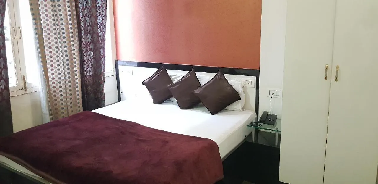 Great Ganga Palace By Wb Inn, Varanasi, India