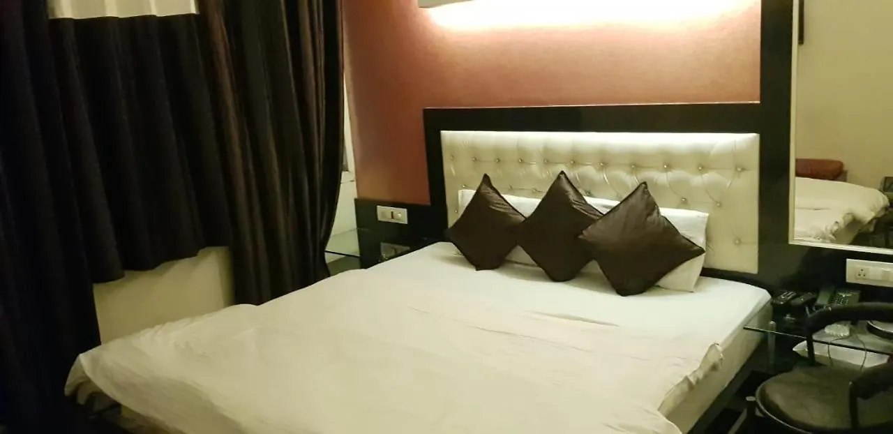 Great Ganga Palace By Wb Inn, Varanasi, India India
